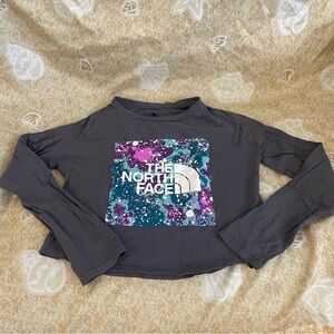 The North Face Girls' Grey Graphic Long Sleeve Tee Size S/P 7/8